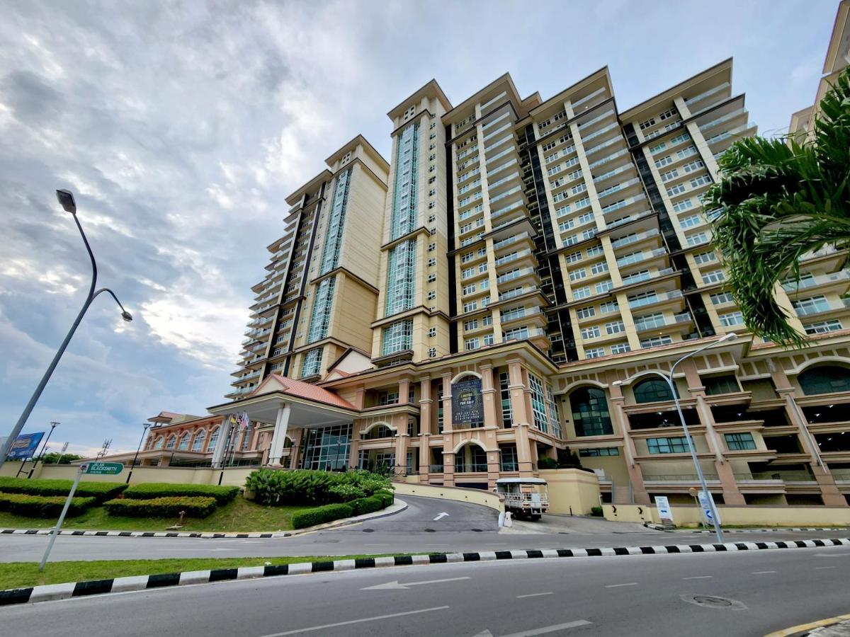 Kuching City Centre Smart Home Luxury Resort Condo Exteriör bild