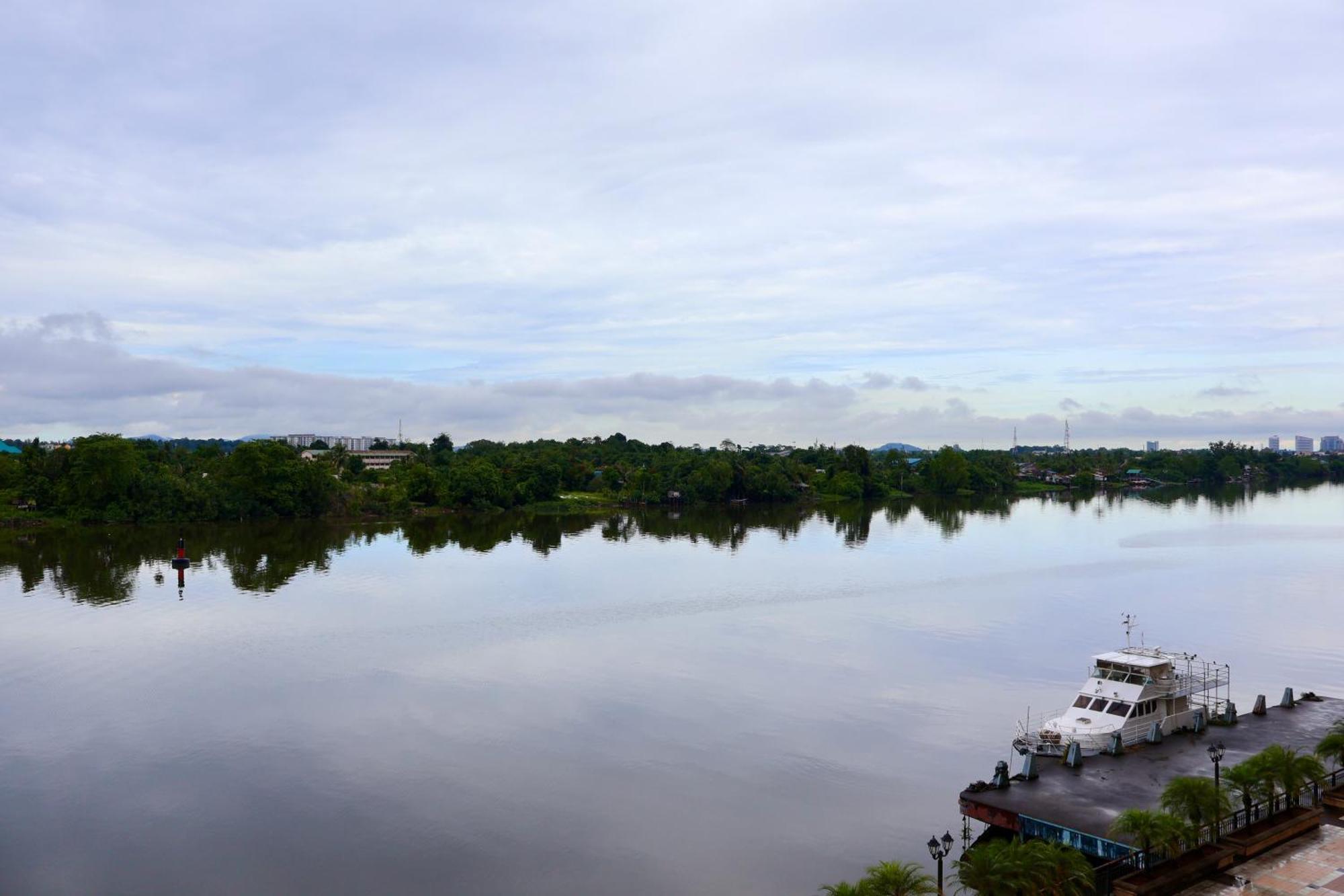 Kuching City Centre Smart Home Luxury Resort Condo Exteriör bild