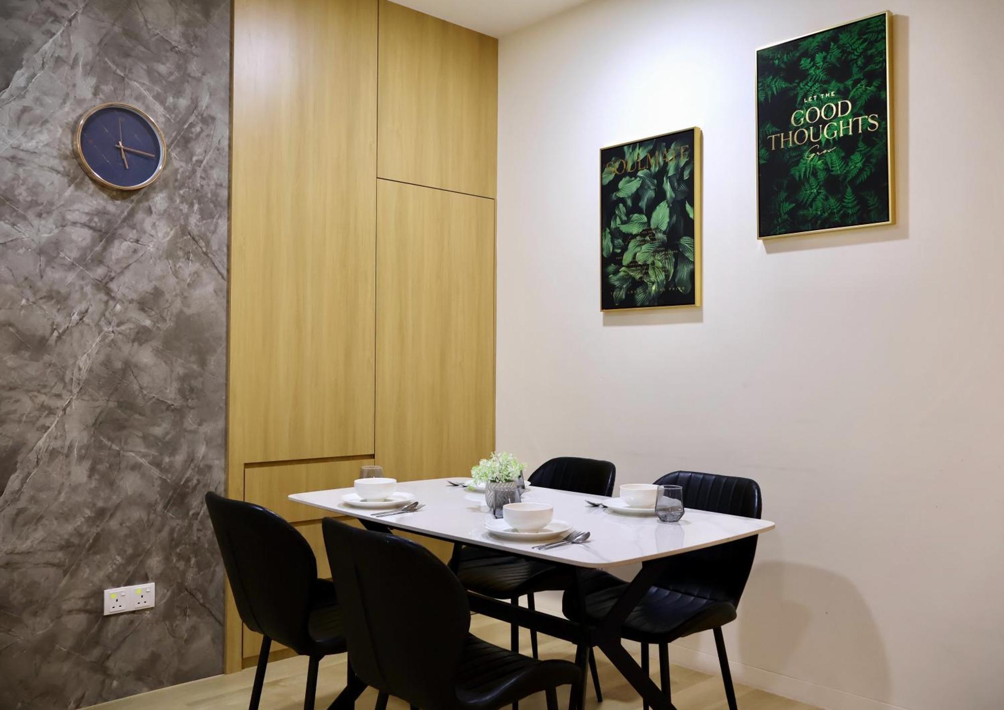 Kuching City Centre Smart Home Luxury Resort Condo Exteriör bild